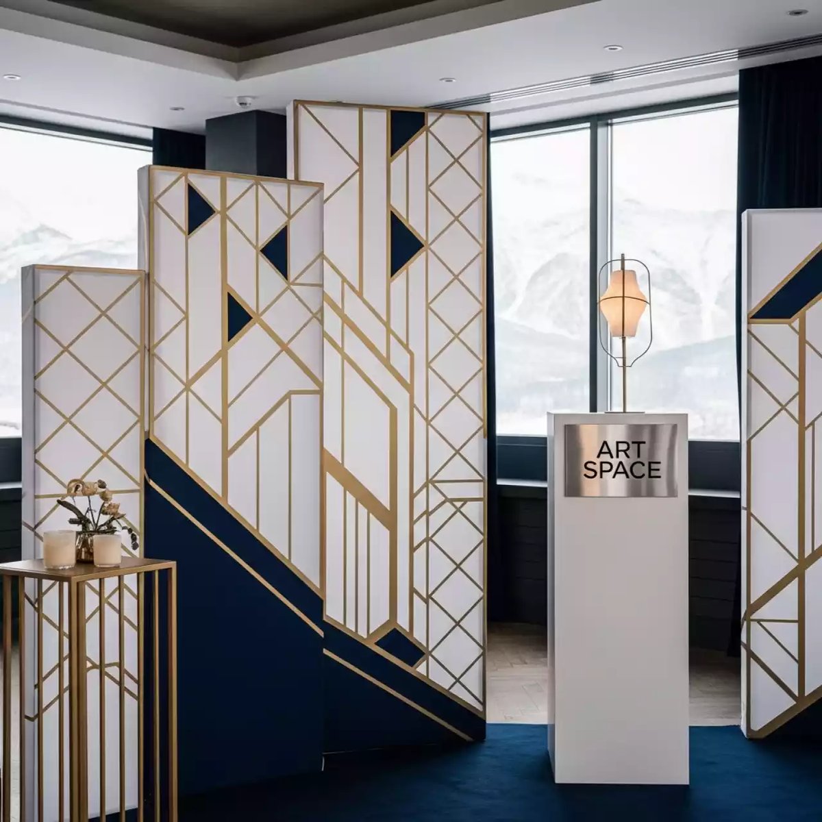 Аренда Холст Epson Production Poly Textile B1 Light 60 180 г м² 1524х50 м в ресторане «Высота 5642» — ART SPACE