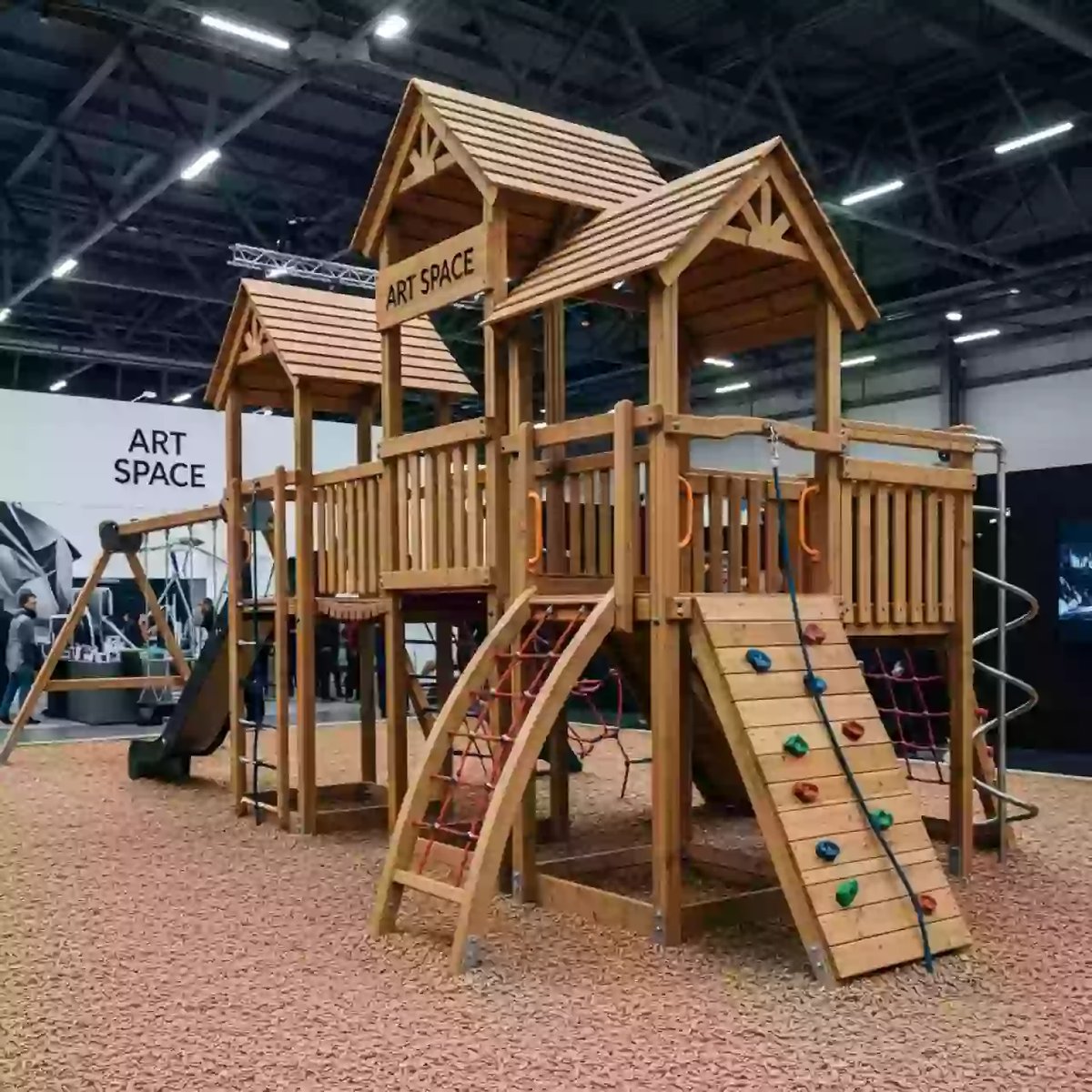 Аренда Игровая площадка детская для улицы с деревянной крышей Sunrise star NS5266 375 в МФК «Горный» — ART SPACE