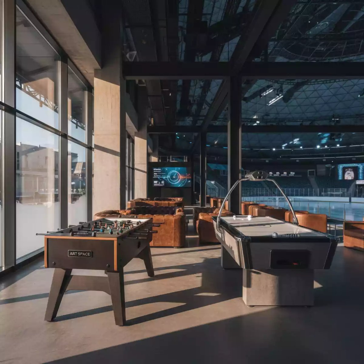 Аренда Игровые столы в ледовом дворце «Большой» — ART SPACE