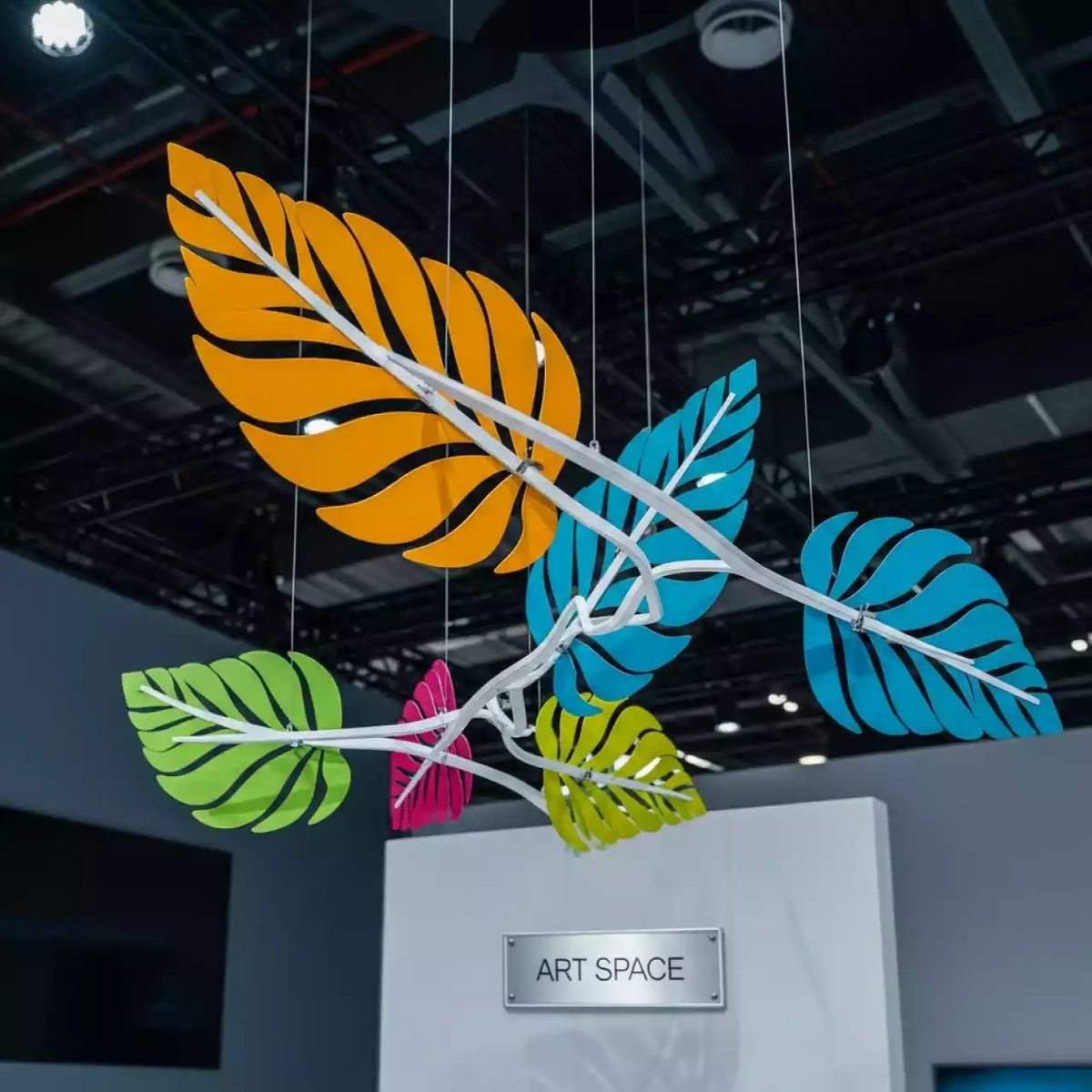 Аренда Инсталляций кинетические в Delta Sirius — ART SPACE