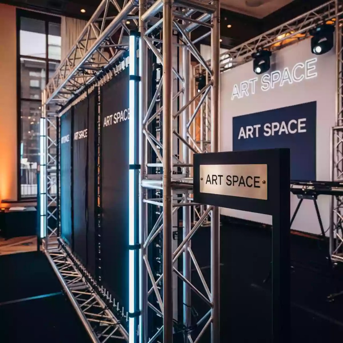 Аренда Интерактивная стена батут UTS Jumper в отеле Radisson Lazurnaya — ART SPACE