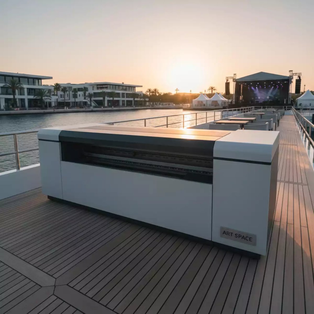 Аренда Инженерный рулонный принтер Han Bond H9 120 с функцией резки на VIP-яхте (Имеретинский порт) — ART SPACE