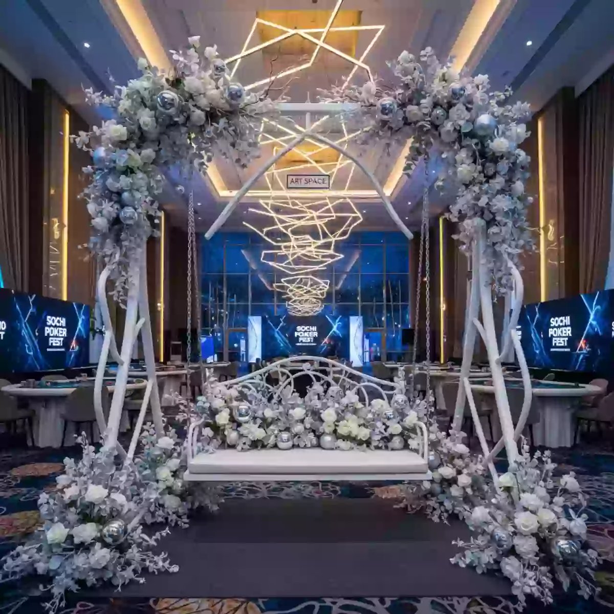 Аренда Качели для свадьбы в конгресс-холле отеля Жемчужина — ART SPACE