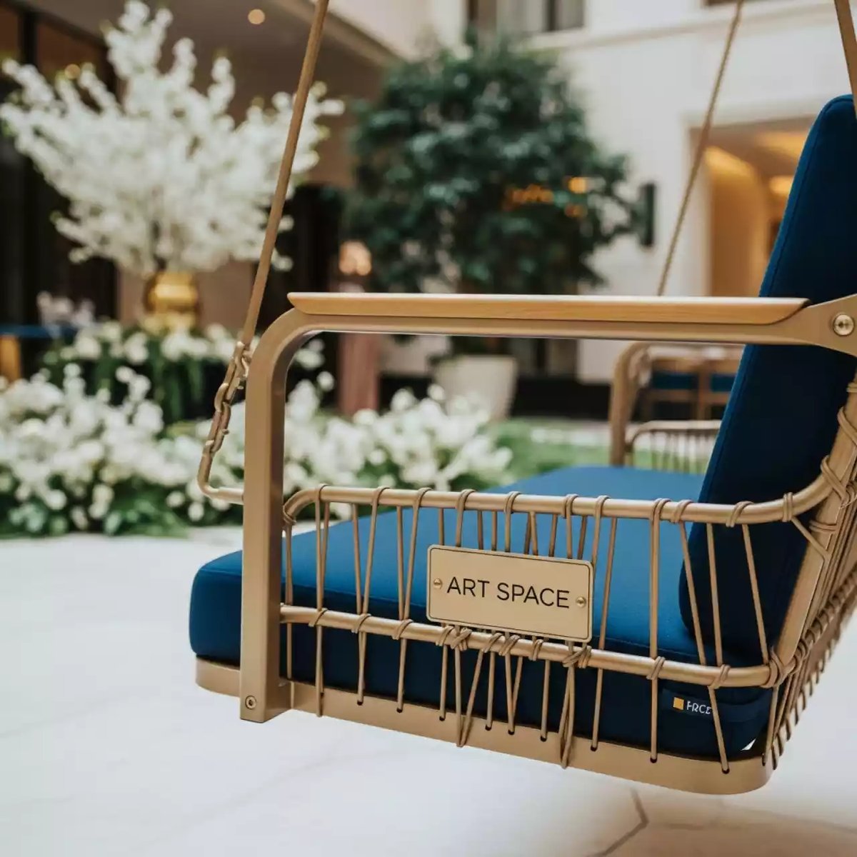 Аренда Качели "Домовой" в отеле «Богатырь» — ART SPACE