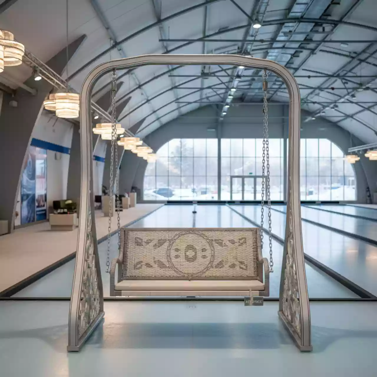 Аренда Качели плетеные Lisa Swing в Керлинговом центре «Ледяной куб» — ART SPACE