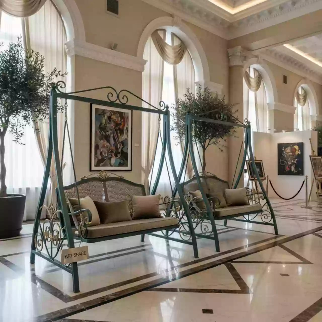 Аренда Качели садовые 2 местные Мартинелла с919 46 1 в ресторане «Магадан» — ART SPACE