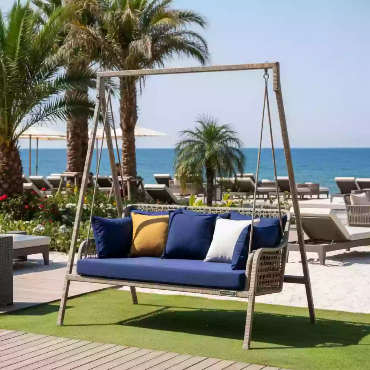 Аренда Качели садовые Rio из искусственного ротанга на пляжных клубах Хосты — ART SPACE