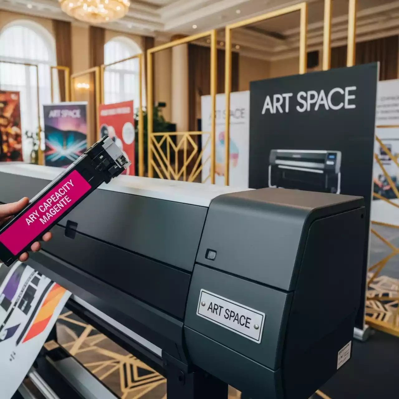 Аренда Картридж для плоттеров Canon PFI 1700M Magenta 700 мл в конгресс-холле отеля Жемчужина — ART SPACE