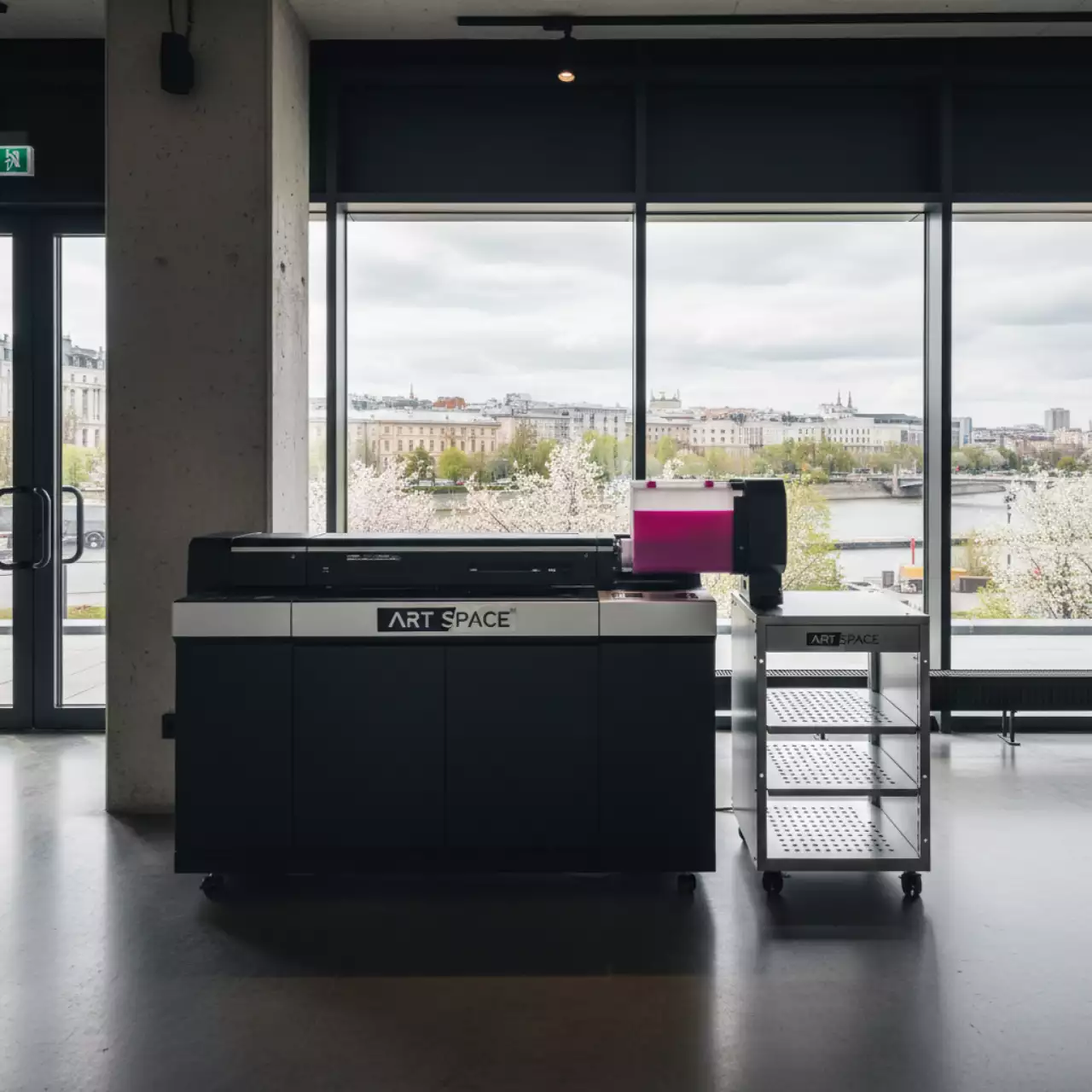 Аренда Картридж для плоттеров Epson T8043 Vivid Magenta 700 мл в ресторане «Высота 5642» — ART SPACE