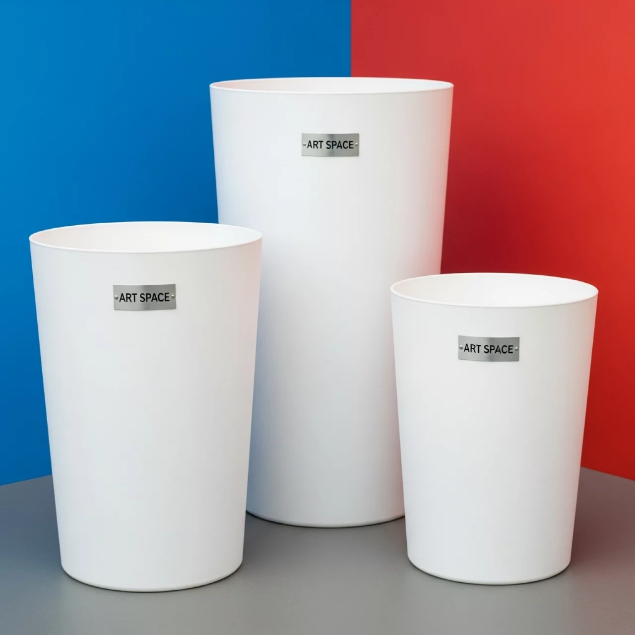 Аренда Кашпо белое пластиковое в Сочи Парк Отеле — ART SPACE