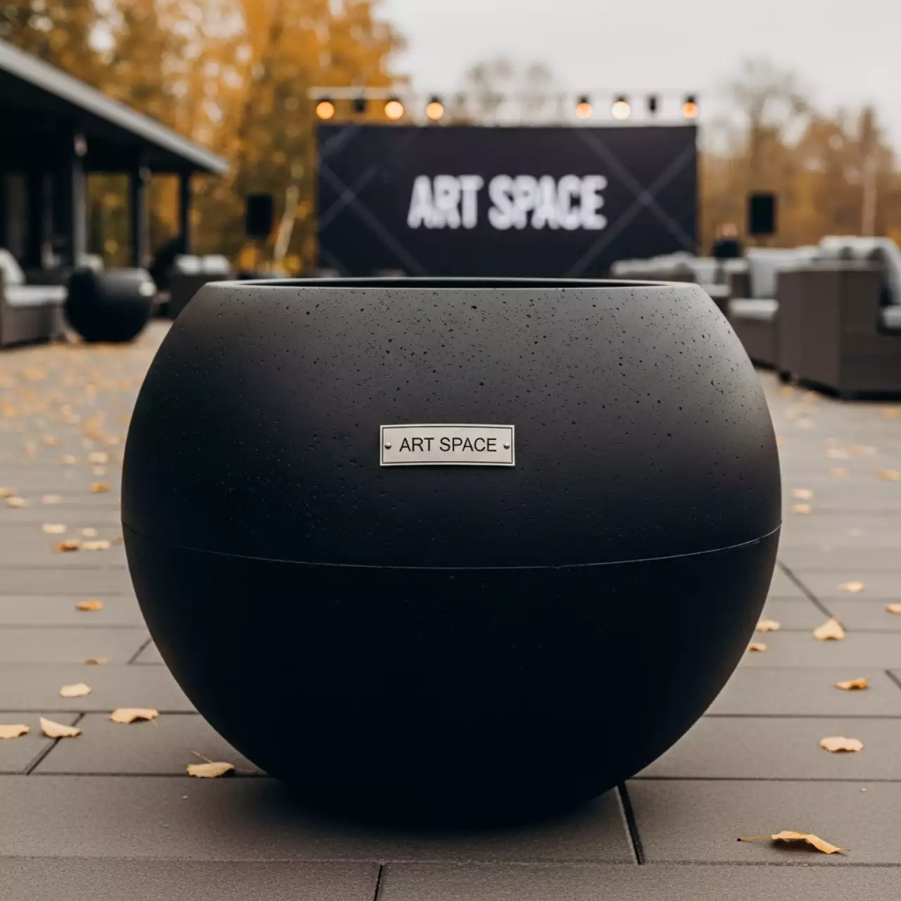 Аренда Кашпо для цветов Prosperplast Beton Bowl 39 л чёрный в санатории «Русь» — ART SPACE