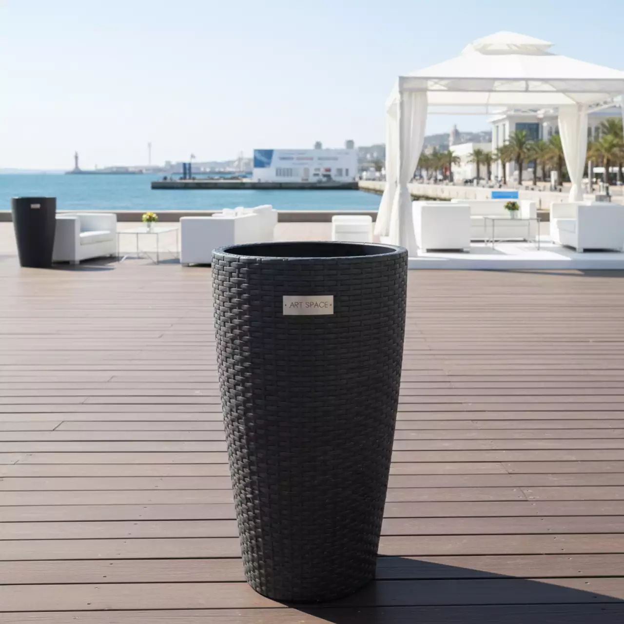 Аренда Кашпо для цветов Prosperplast Rato Tubus 27 15 л антрацит на территории Морпорта Сочи — ART SPACE