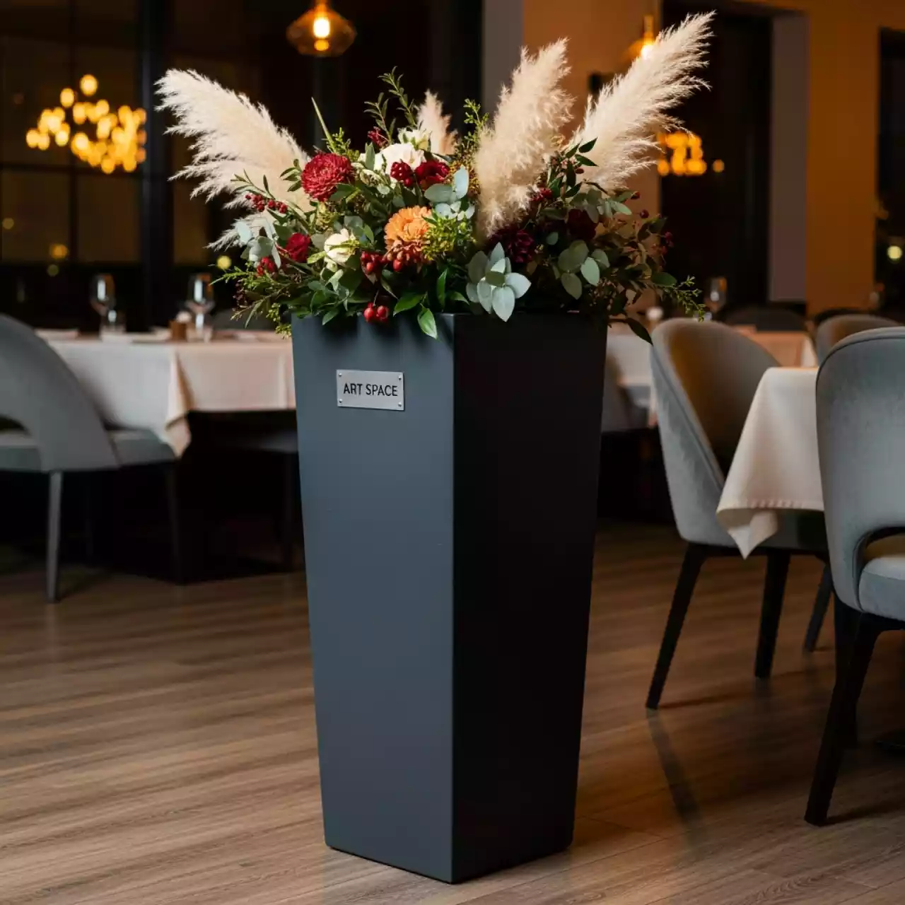 Аренда Кашпо для цветов Prosperplast Urbi Square антрацит 26,6 л в ресторане «Плакучая Ива» — ART SPACE