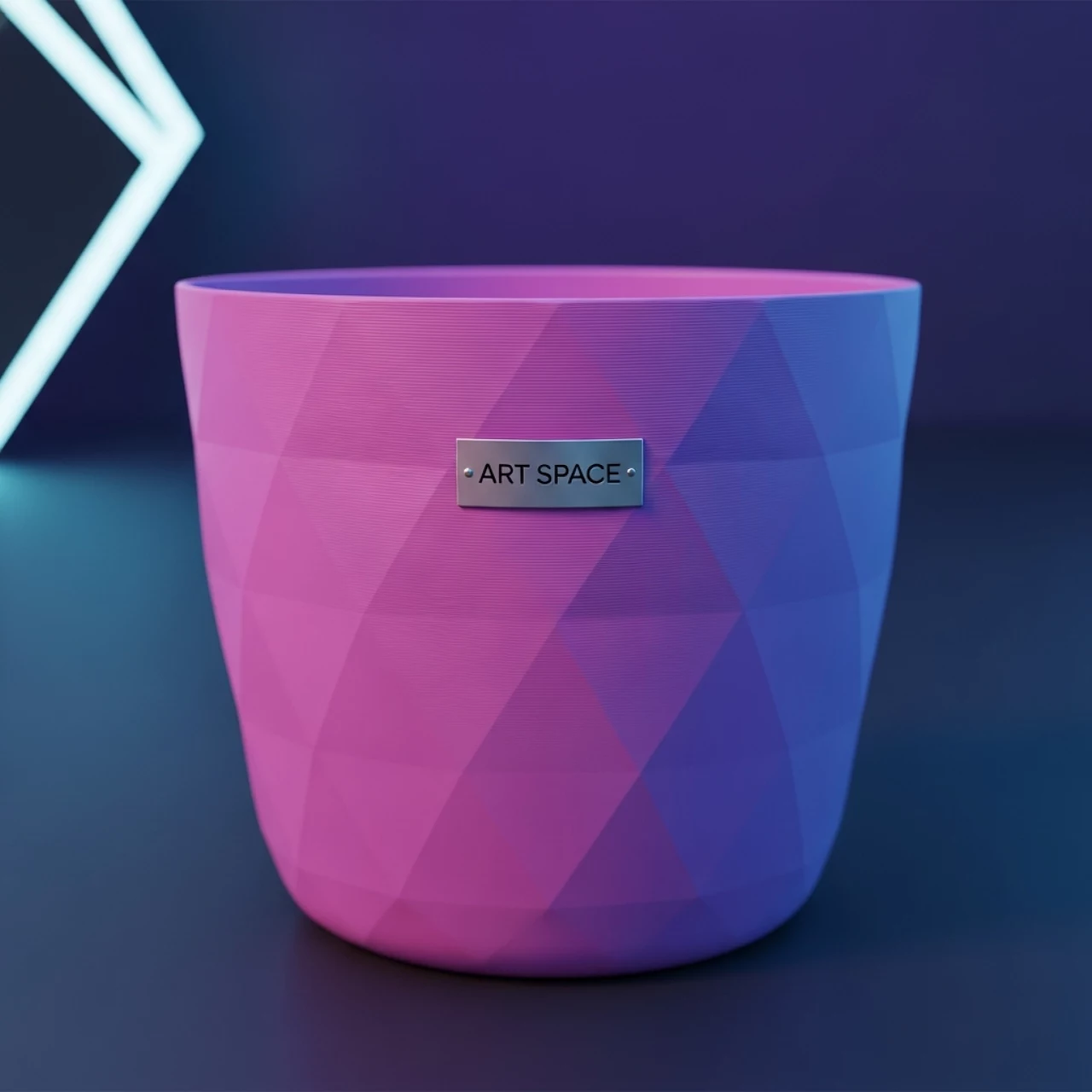 Аренда Кашпо пластиковое Diamond 72 на арене «Фишт» — ART SPACE