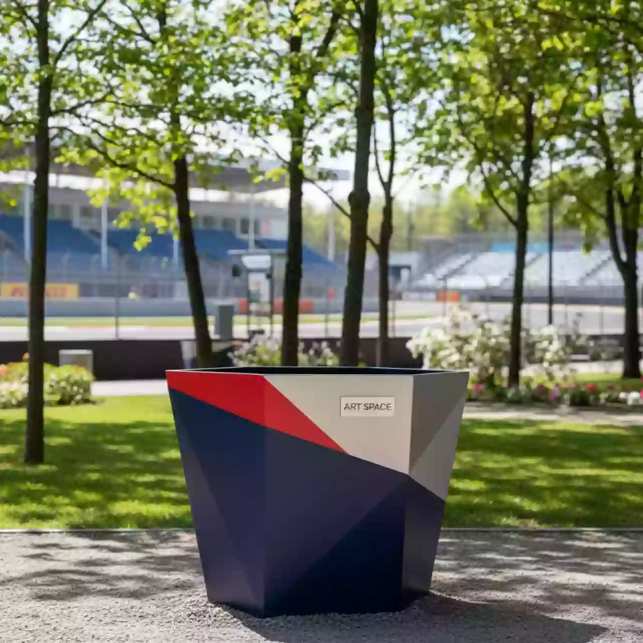 Аренда Кашпо пластиковое Faz Basic в парке «Ривьера» — ART SPACE