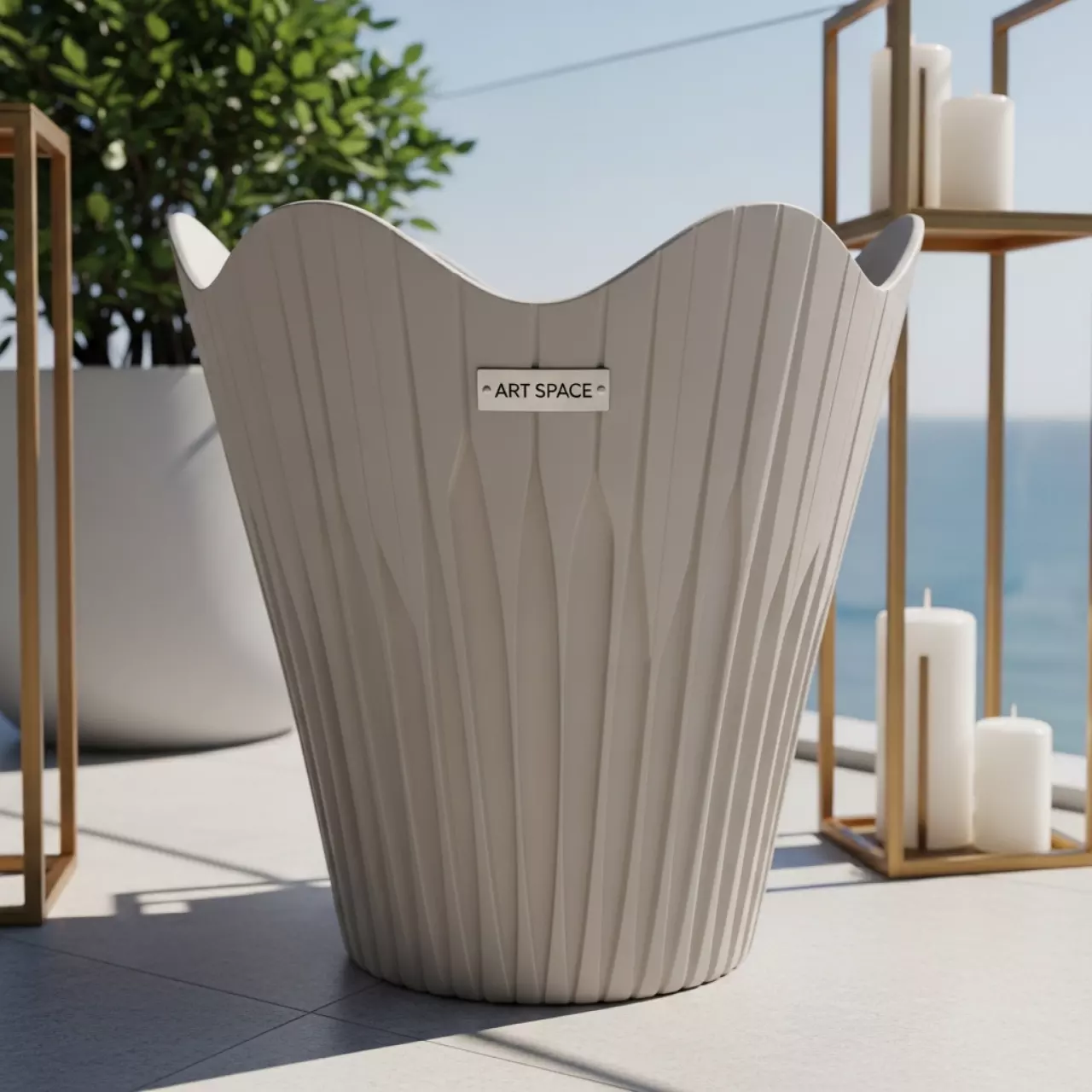 Аренда Кашпо пластиковое Peacock Basic в комплексе Sea Galaxy — ART SPACE