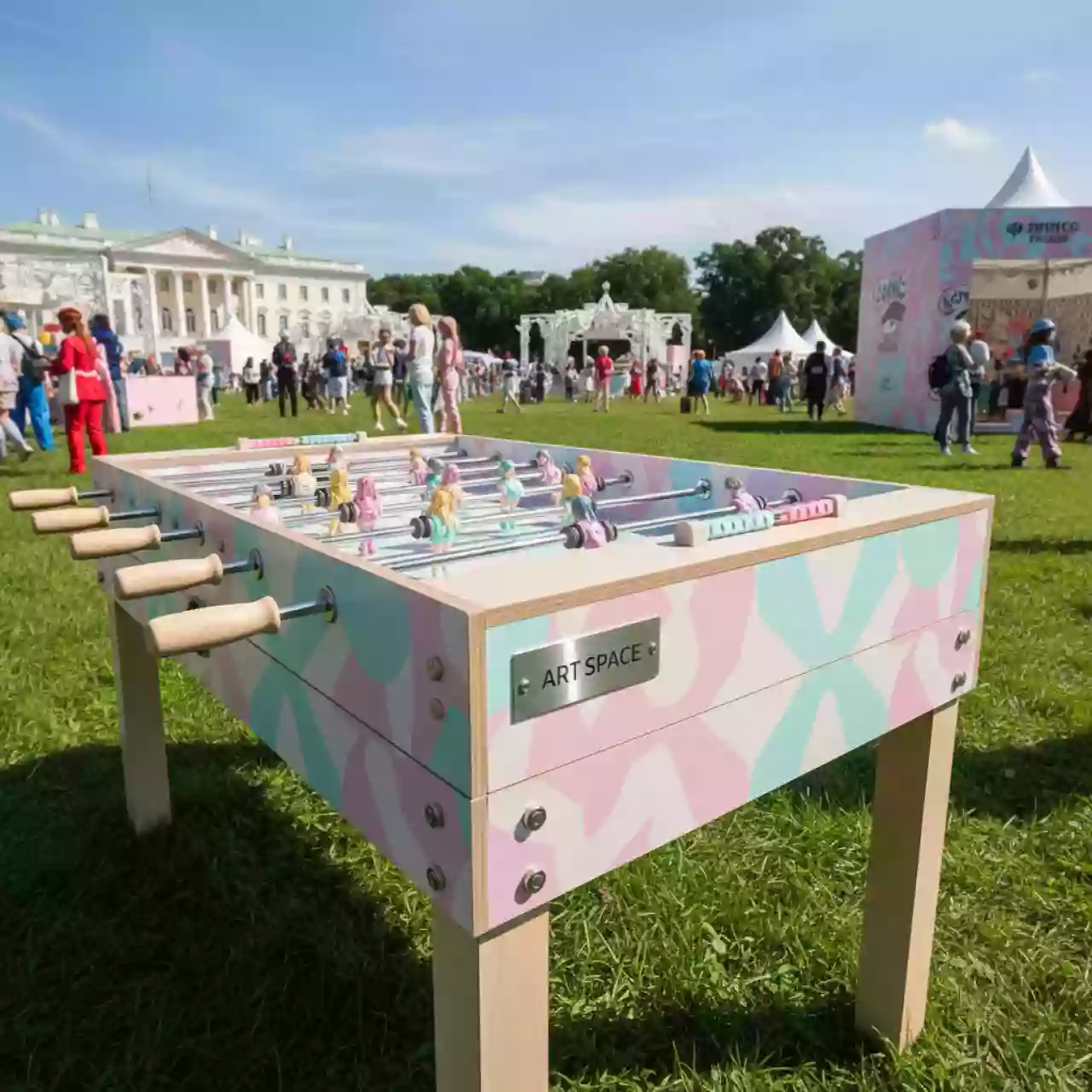 Аренда Кикер для девочек в усадьбе Голицына — ART SPACE