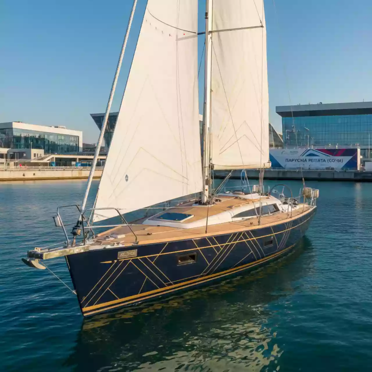 Аренда Китагава Утамаро 21 на парусной регате (Сочи) — ART SPACE