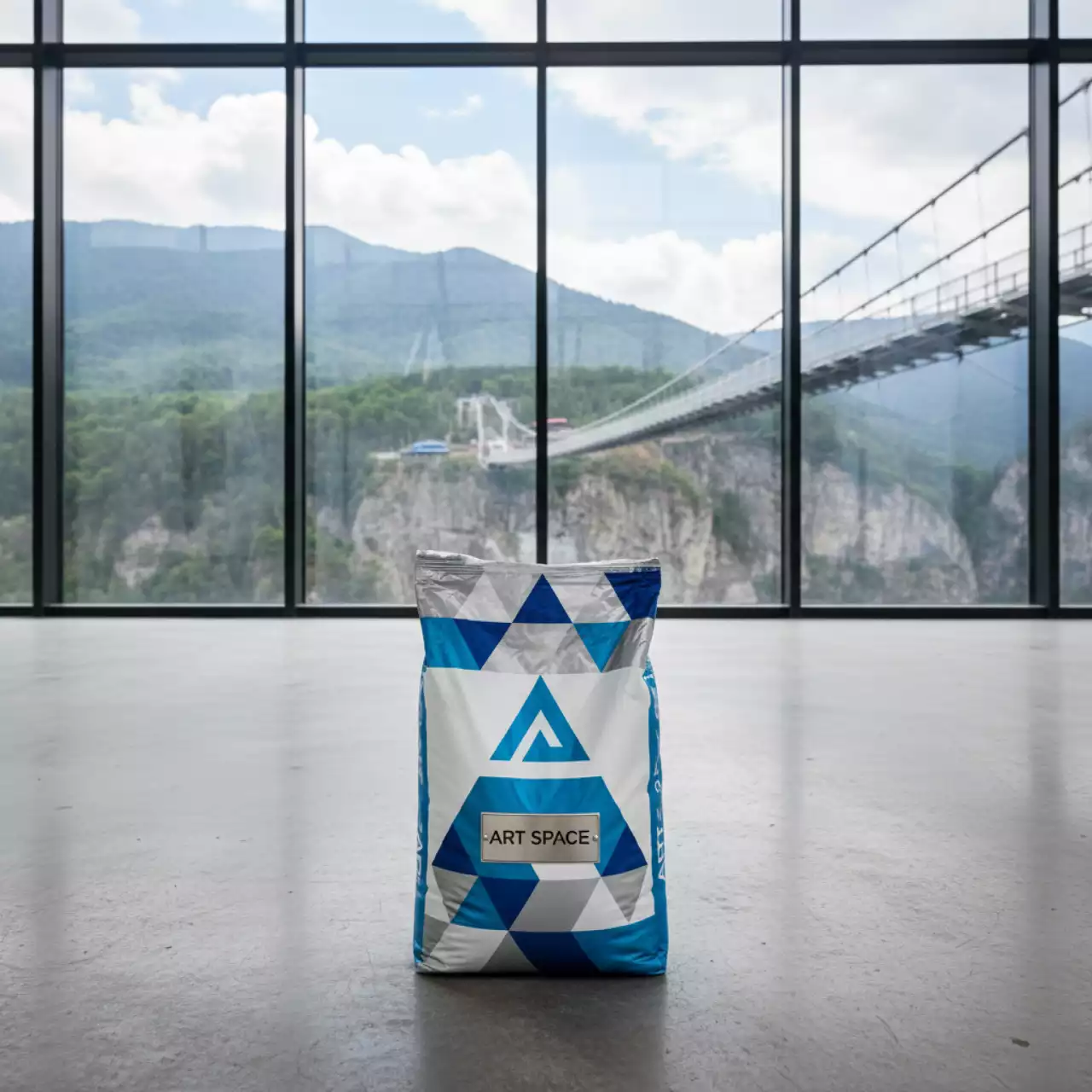 Аренда Клей плиточный 0 класса в Skypark Sochi — ART SPACE