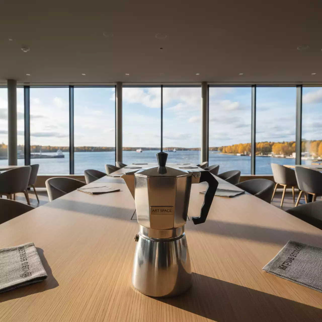 Аренда Кофеварка гейзерная на 4 порции Bella Italia 2 в зале «Чайка» (Морпорт) — ART SPACE