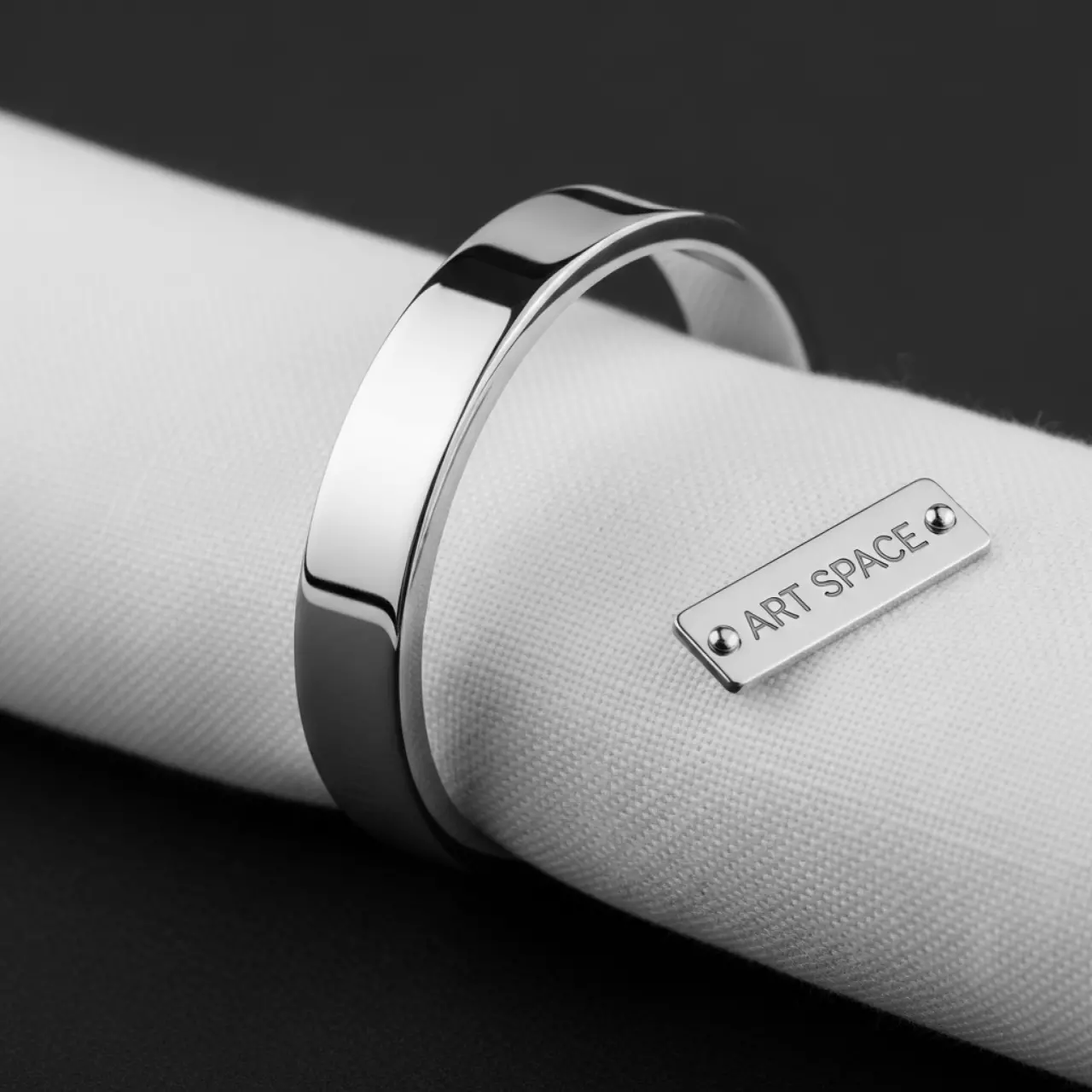 Аренда Кольцо для салфетки Анитра серебряное в Courtyard by Marriott Sochi — ART SPACE