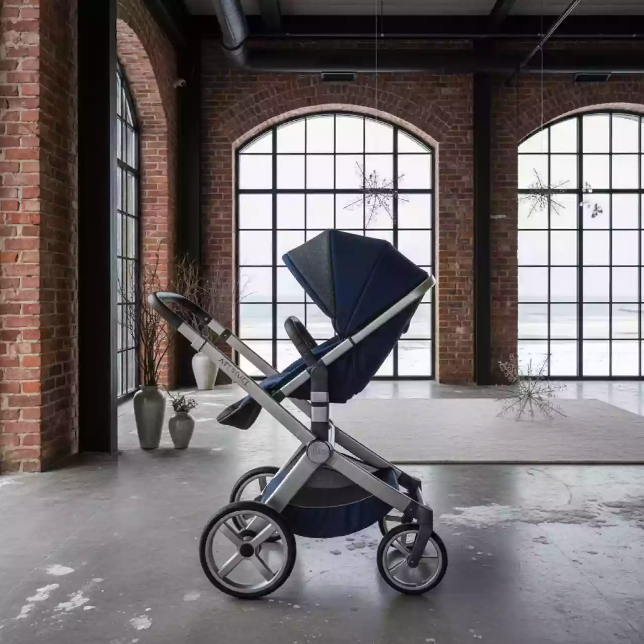 Аренда Коляска Stokke Xplory V6 в пляжном комплексе VinoGrad — ART SPACE