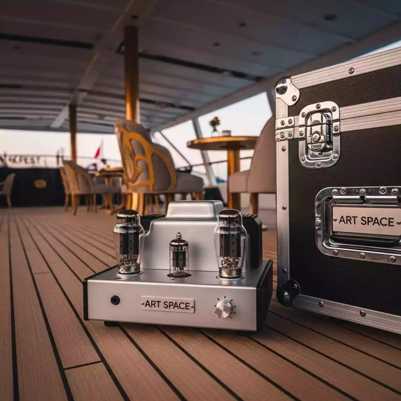 Аренда Комбо гитарное Fender Hot Rod на VIP теплоходе (Морпорт Сочи) — ART SPACE