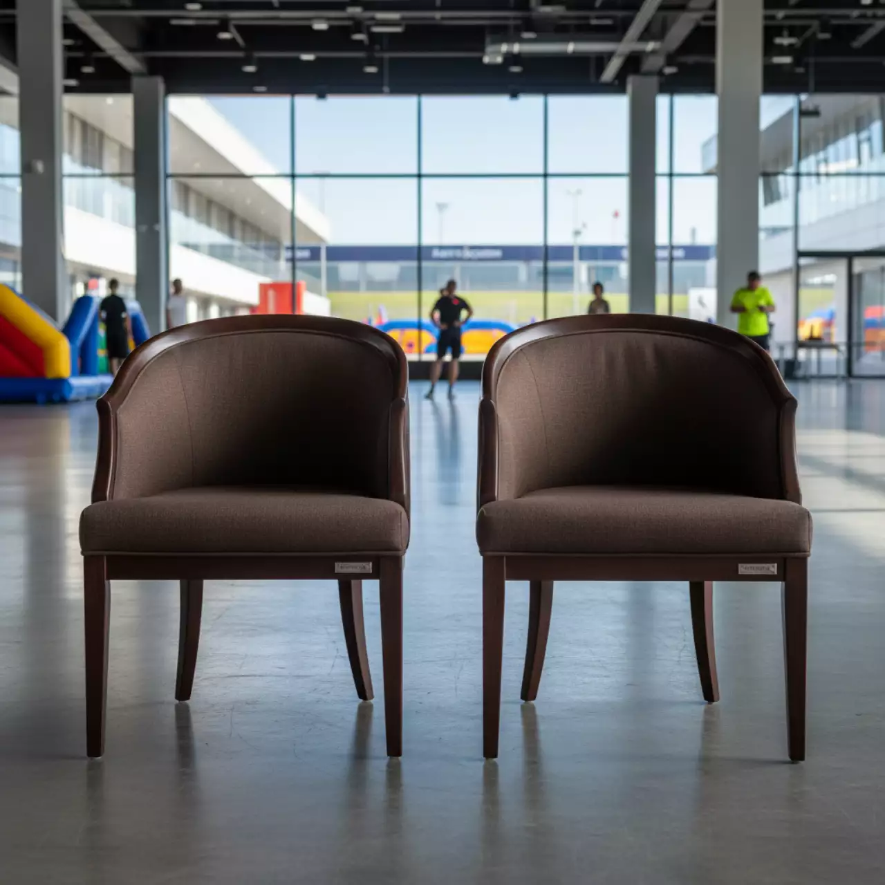 Аренда Комплект кресел обеденных Royal Family AMELIA коричневые на Сочи Автодроме — ART SPACE