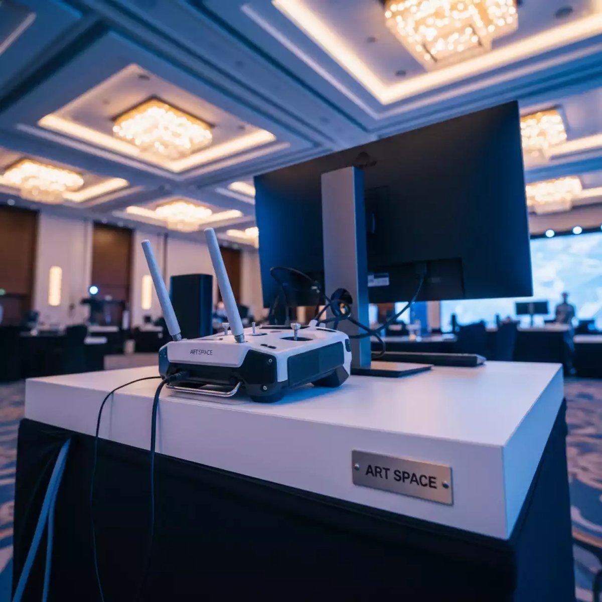 Аренда Комплект Квадросим Ученик в Pullman Sochi Centre — ART SPACE