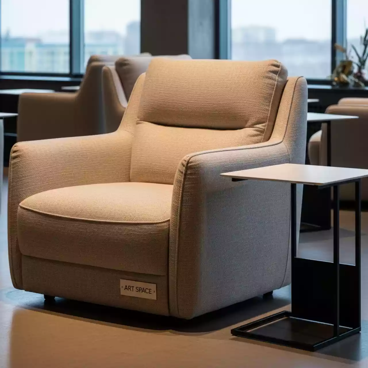 Аренда Комплект мебели AFM 709A T133 бежевый кресло и столик в отеле Radisson Lazurnaya — ART SPACE