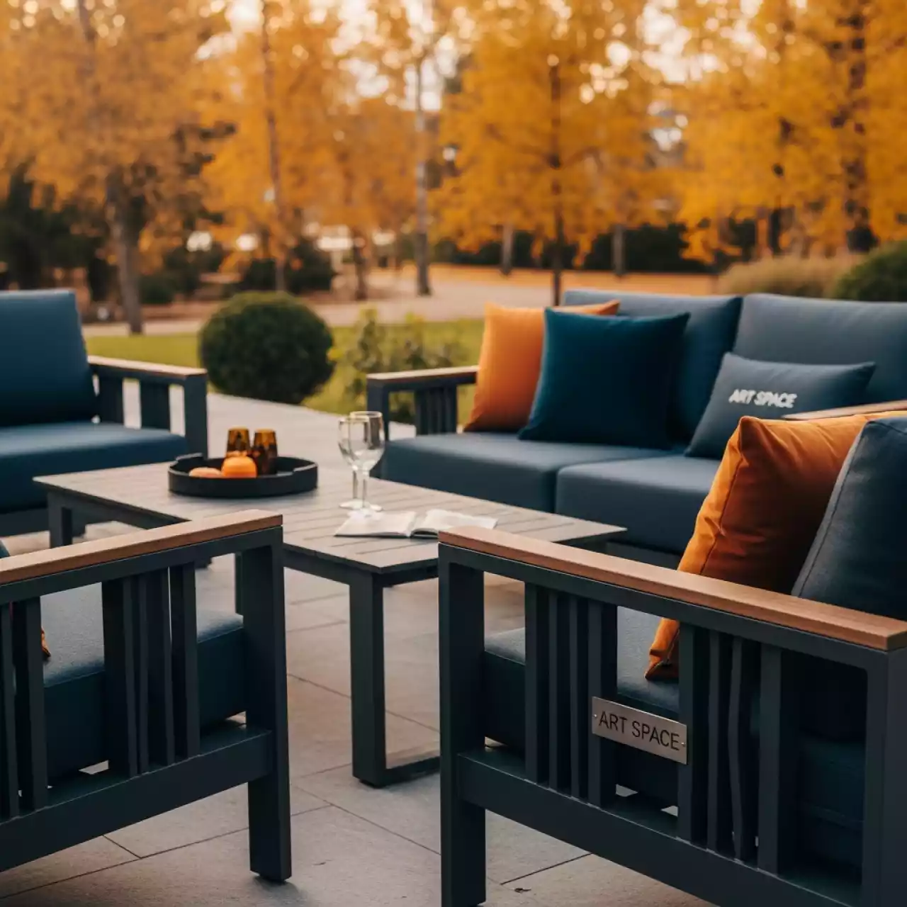 Аренда Комплект мебели из алюминия Graphite II в санатории «Заполярье» — ART SPACE