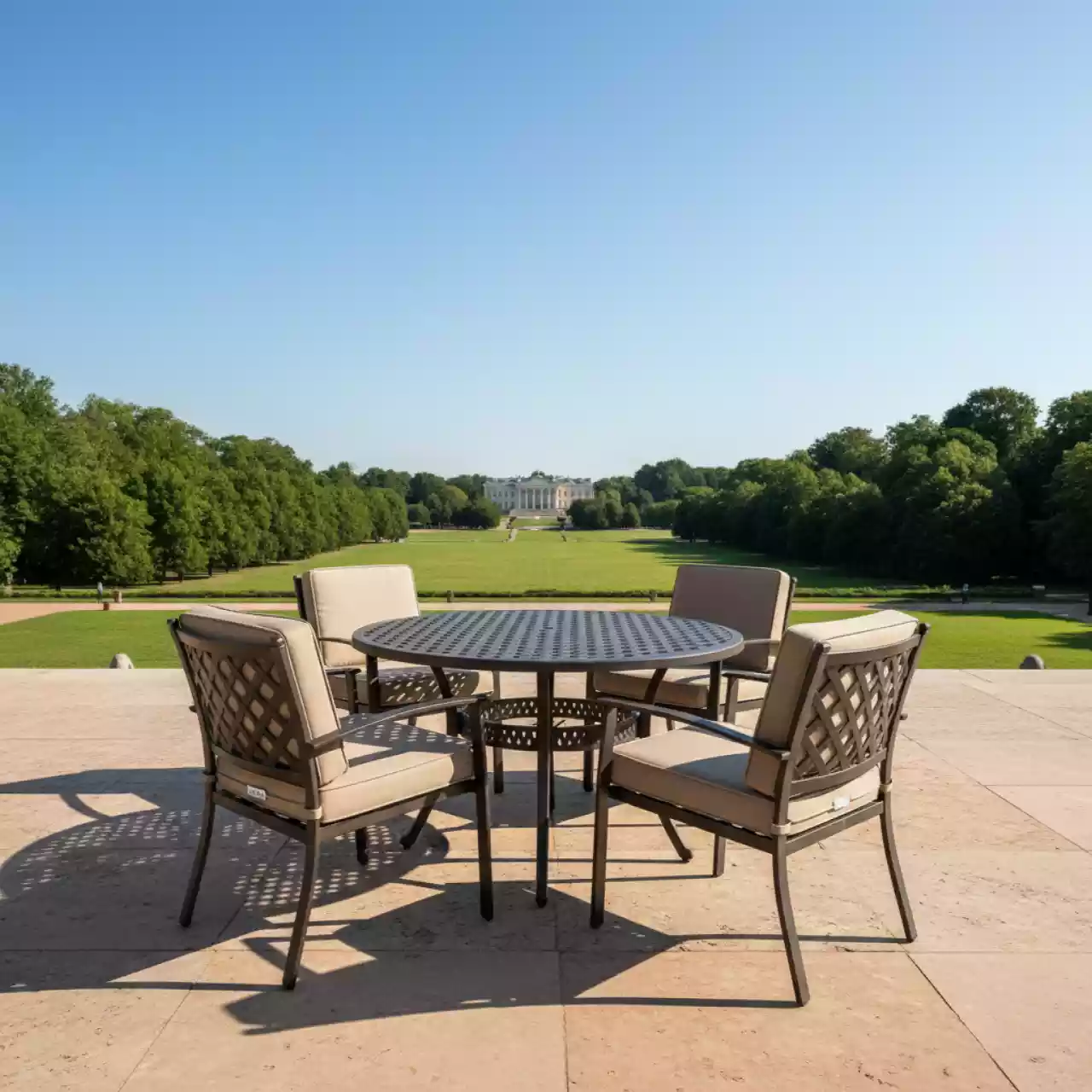 Аренда Комплект мебели из литого алюминия Rossi светло бежевые подушки в усадьбе Голицына — ART SPACE