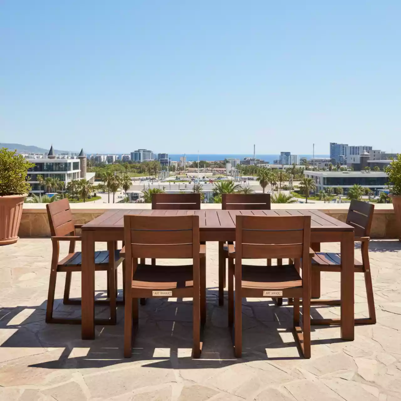 Аренда Комплект мебели KARL обеденный стол коричневый в отеле «Богатырь» — ART SPACE