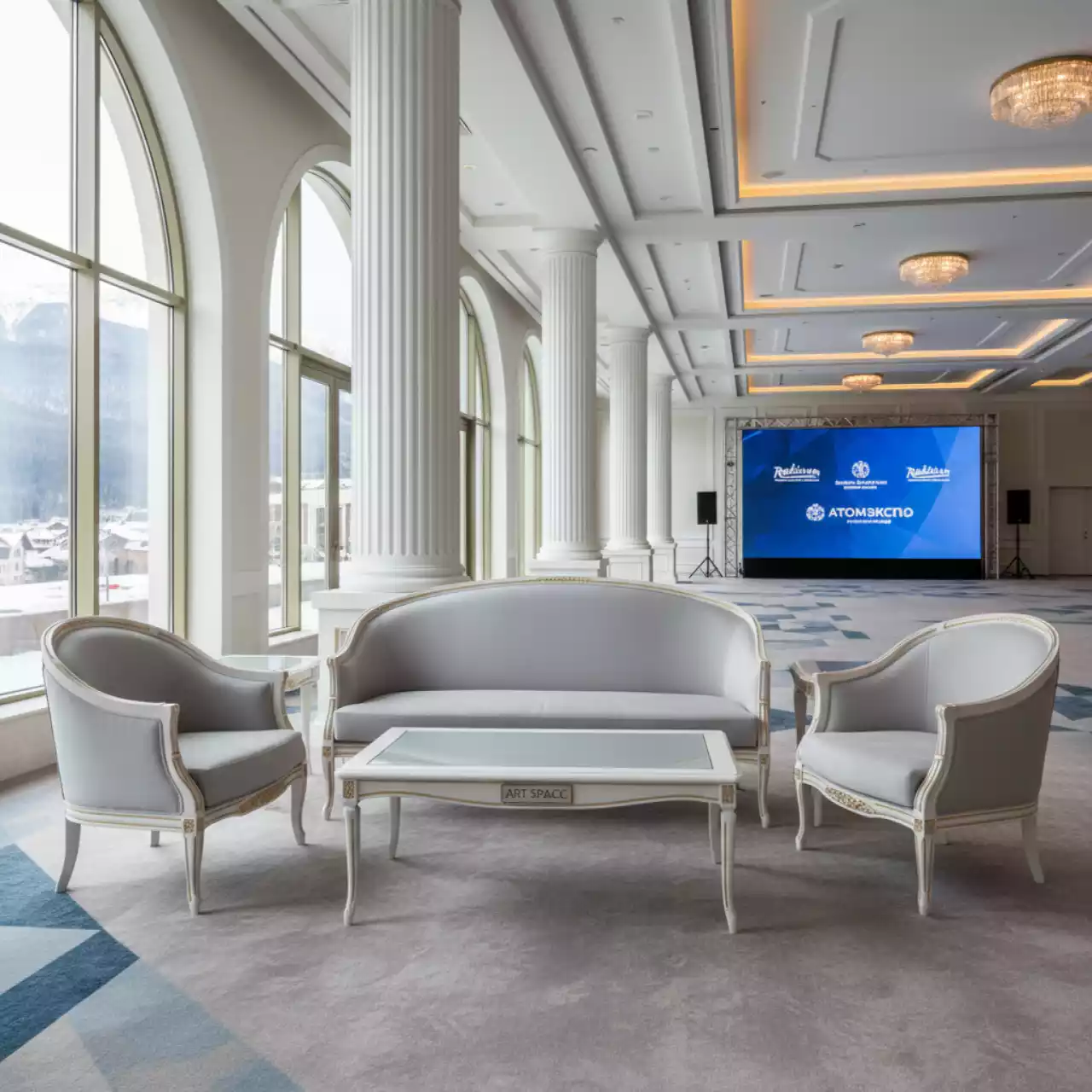 Аренда Комплект мебели Royal Family LANA M светло серый в Radisson Hotel Rosa Khutor — ART SPACE