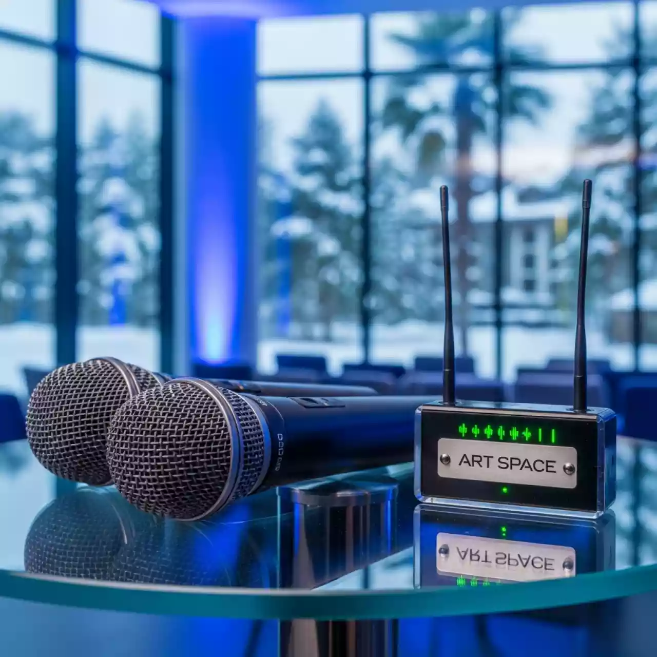 Аренда Комплект микрофонов беспроводных Shure PG 288 PG 58 Dual Vocal Wireless System в санатории «Заполярье» — ART SPACE