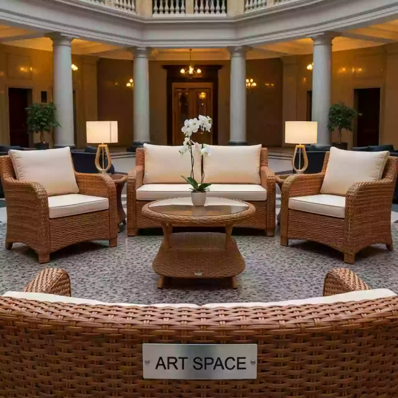 Аренда Комплект плетеной мебели Багамы Премиум коньячный кресло диван столик в Зимнем театре — ART SPACE