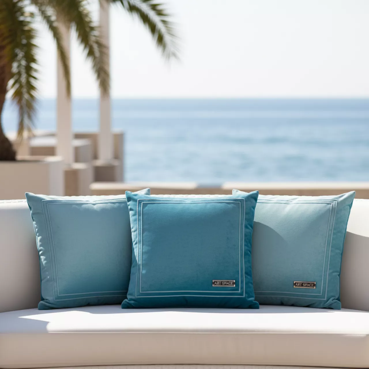 Аренда Комплект подушек 3 голубых на пляжных клубах Хосты — ART SPACE