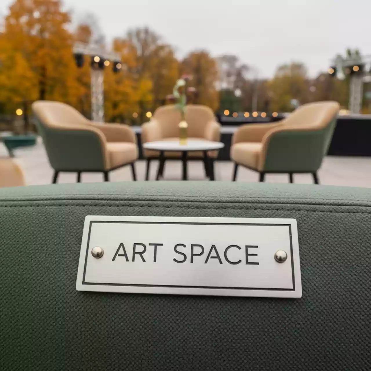 Аренда Комплект садовой мебели Green Glade 3 предмета в Panorama by Mercure — ART SPACE