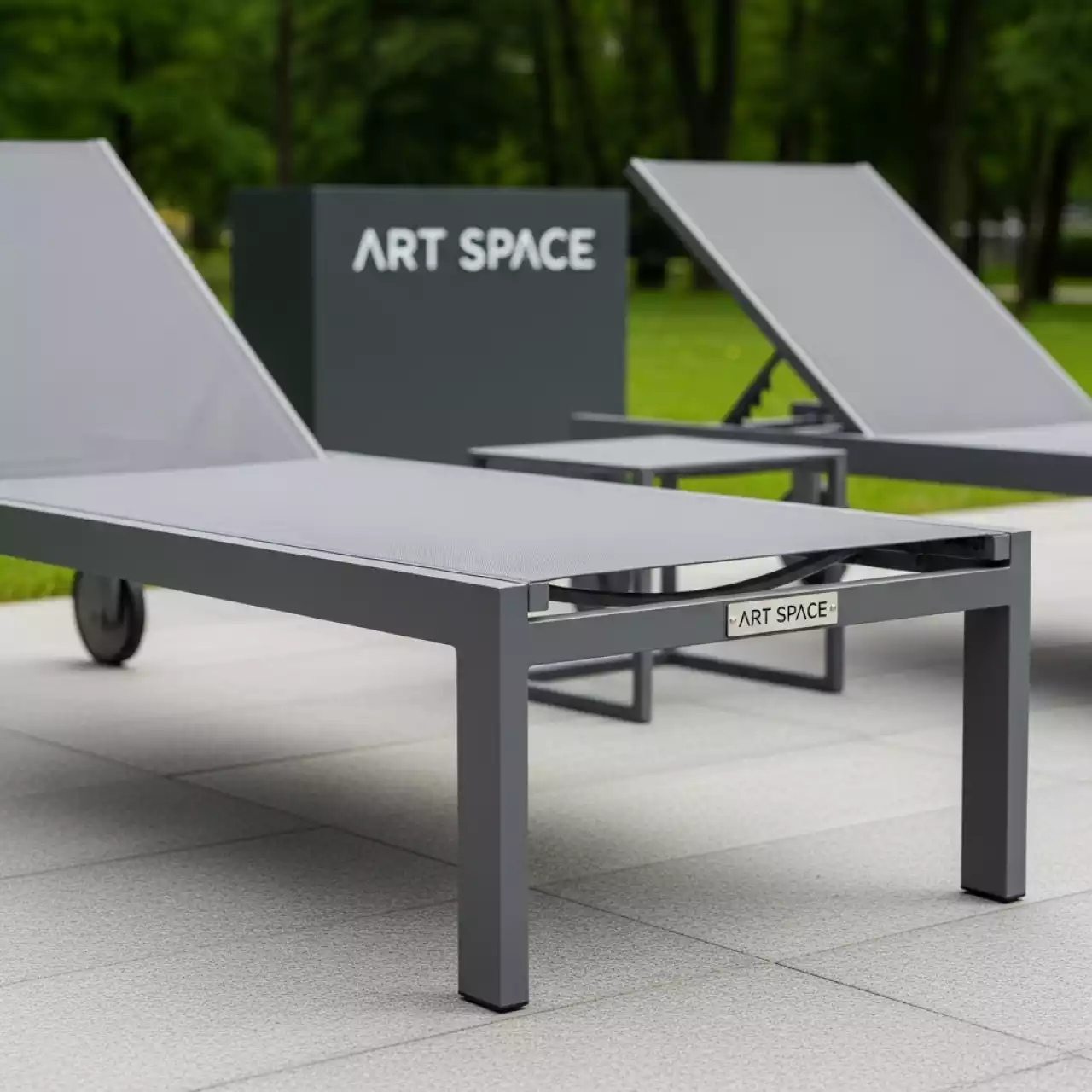 Аренда Комплект шезлонгов Royal Family AGATA без матраса серый в парке «Ривьера» — ART SPACE