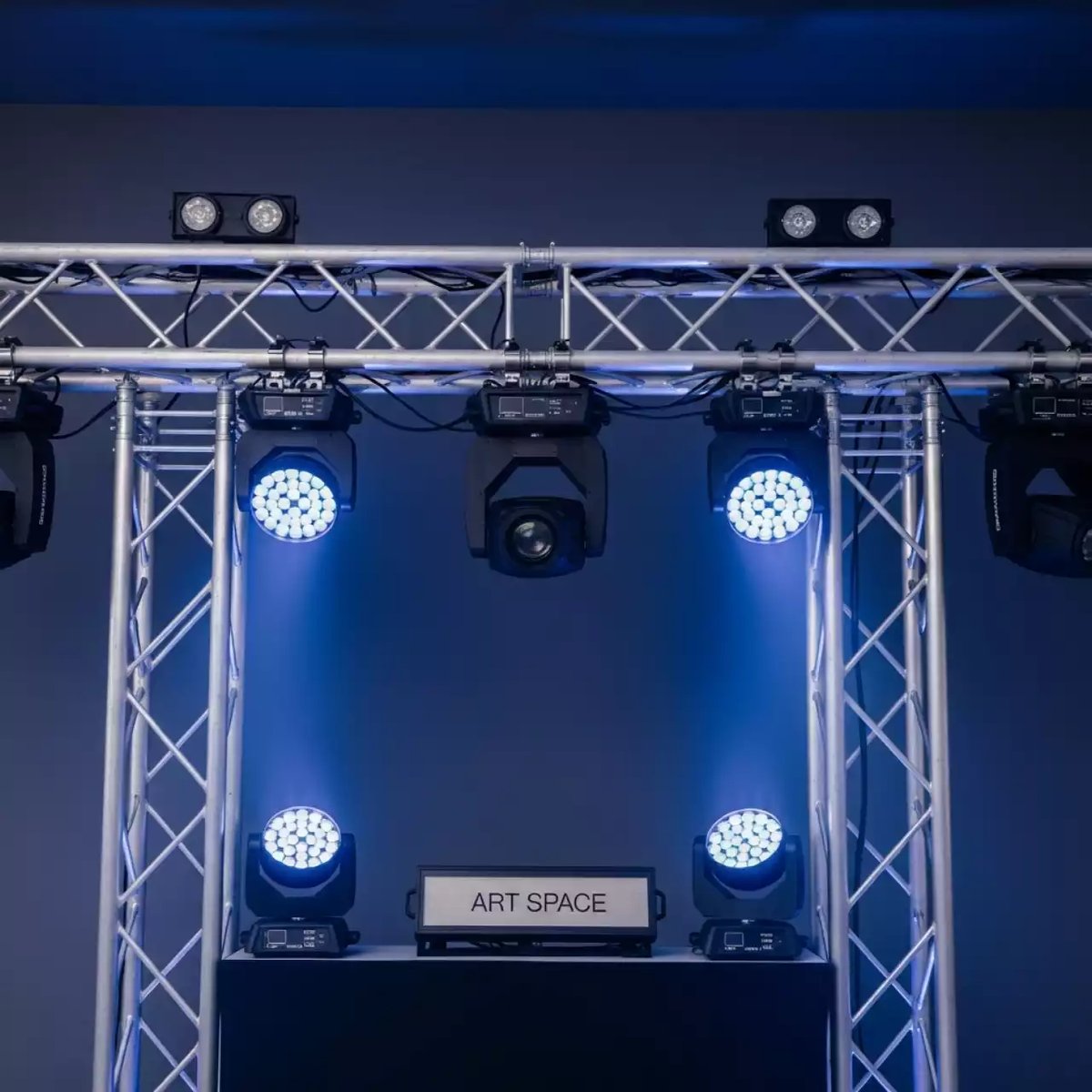 Аренда Комплект света 08 Концерт макси на теплоходе «Дагомыс» — ART SPACE