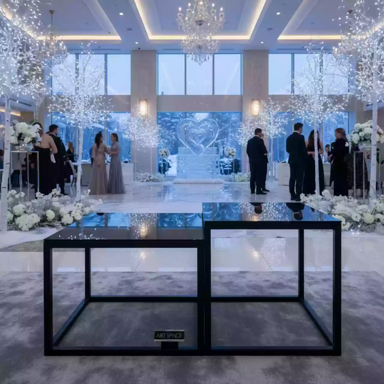 Аренда Комплект журнальных столов Эрвин Обсидиан стекло черный каркас в Rodina Grand Hotel & SPA — ART SPACE