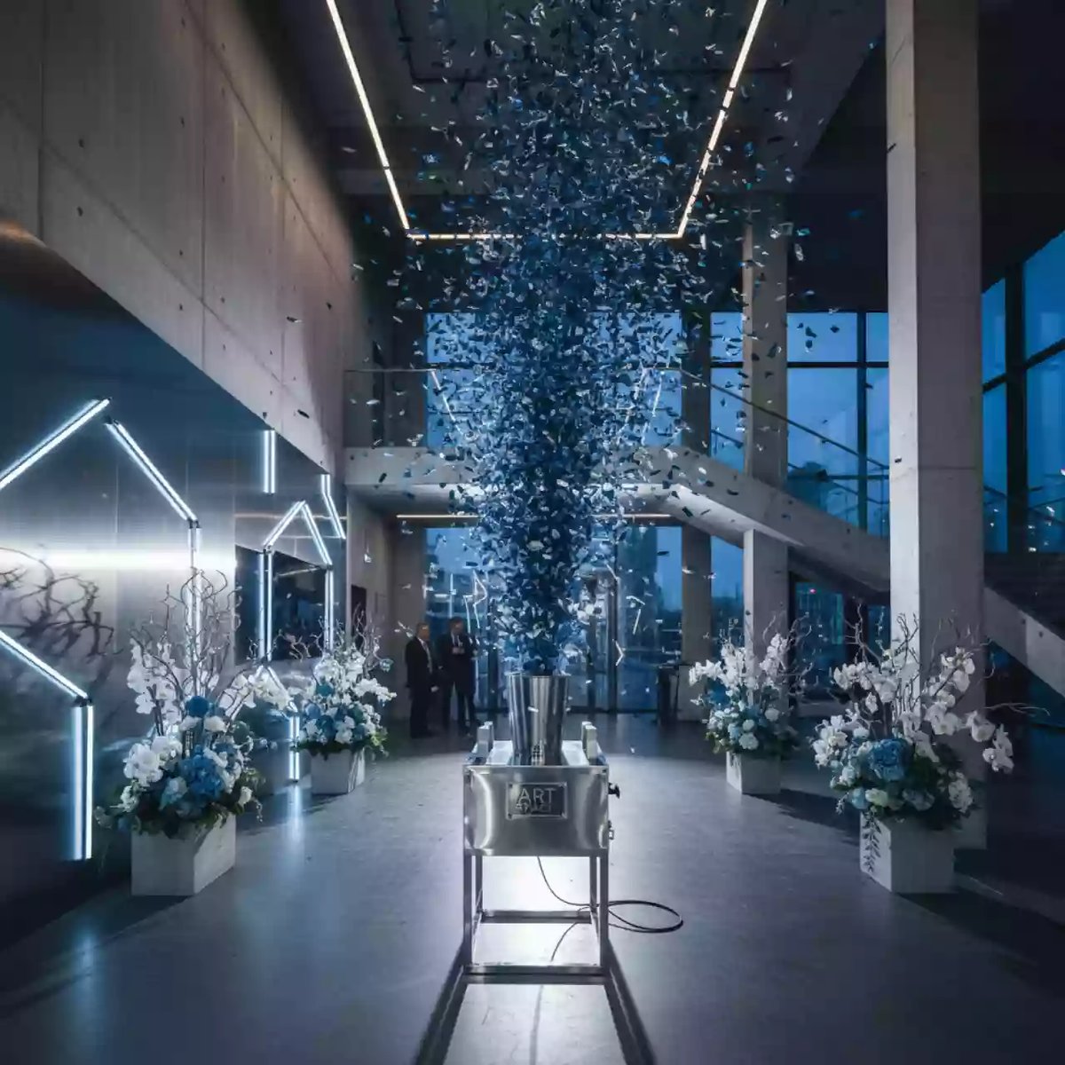 Аренда Конфетти машина для фотозоны в отеле Radisson Lazurnaya — ART SPACE