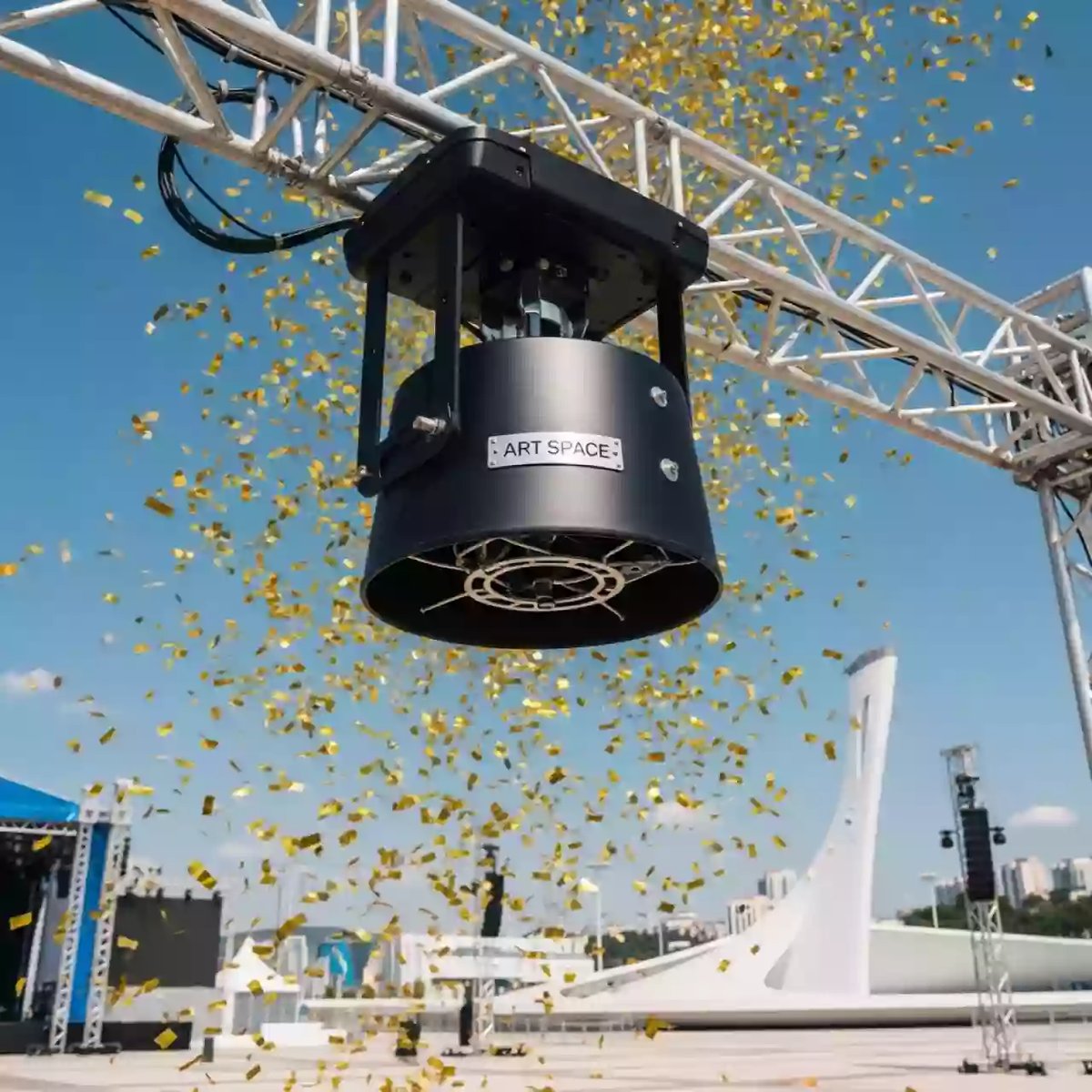 Аренда Конфетти машина подвесная на Медальной площади — ART SPACE
