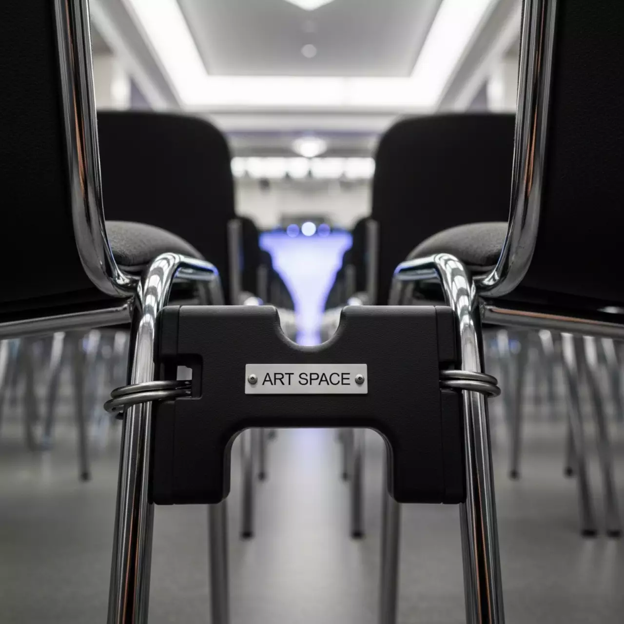 Аренда Коннектор для стула Хит 20 мм в Radisson Blu Resort & Congress Centre — ART SPACE