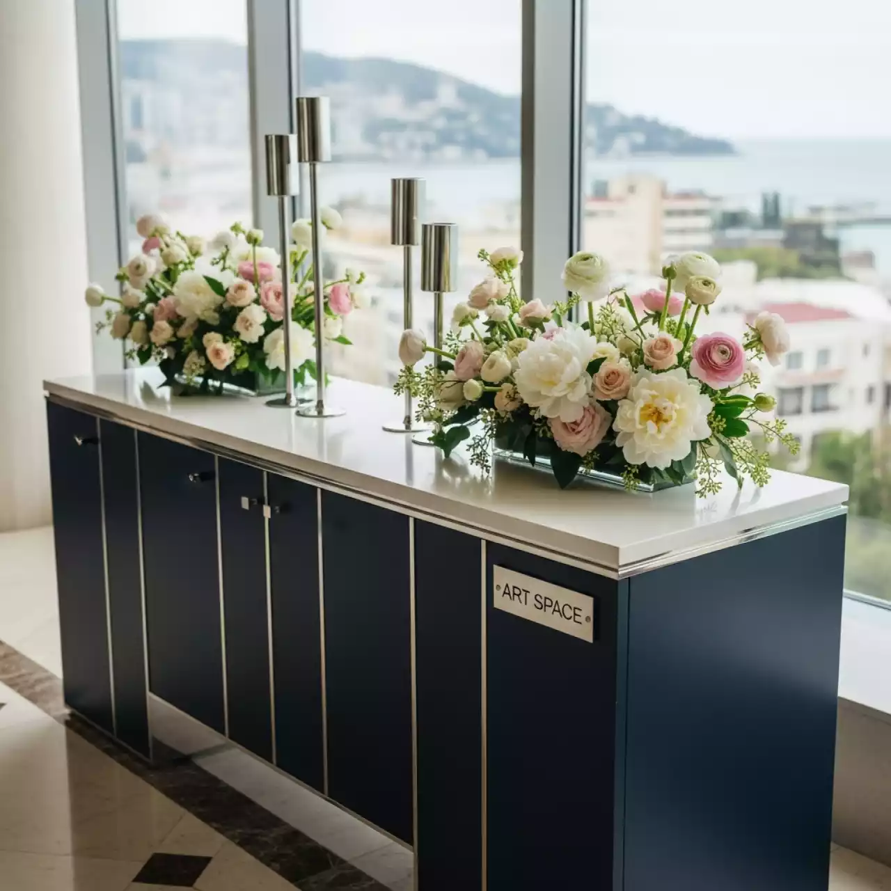 Аренда Консоль 15 в City Park Hotel Sochi — ART SPACE