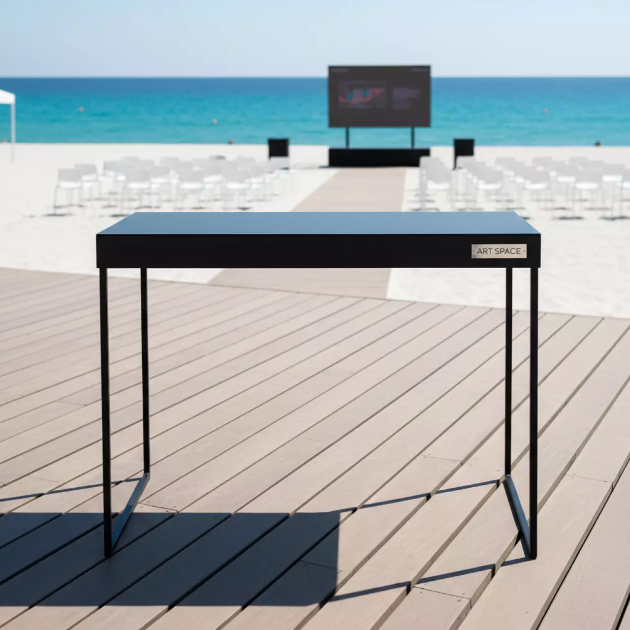 Аренда Консоль BB черного цвета на пляже «Ривьера» — ART SPACE