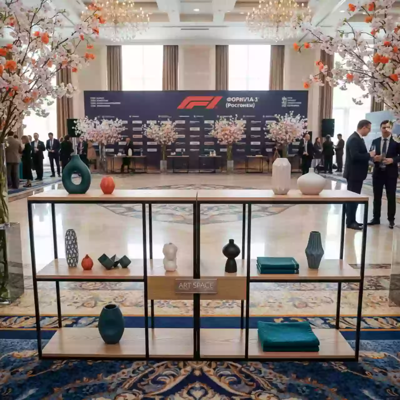 Аренда Консоль полка лофт x2 в Маринс Парк Отеле — ART SPACE