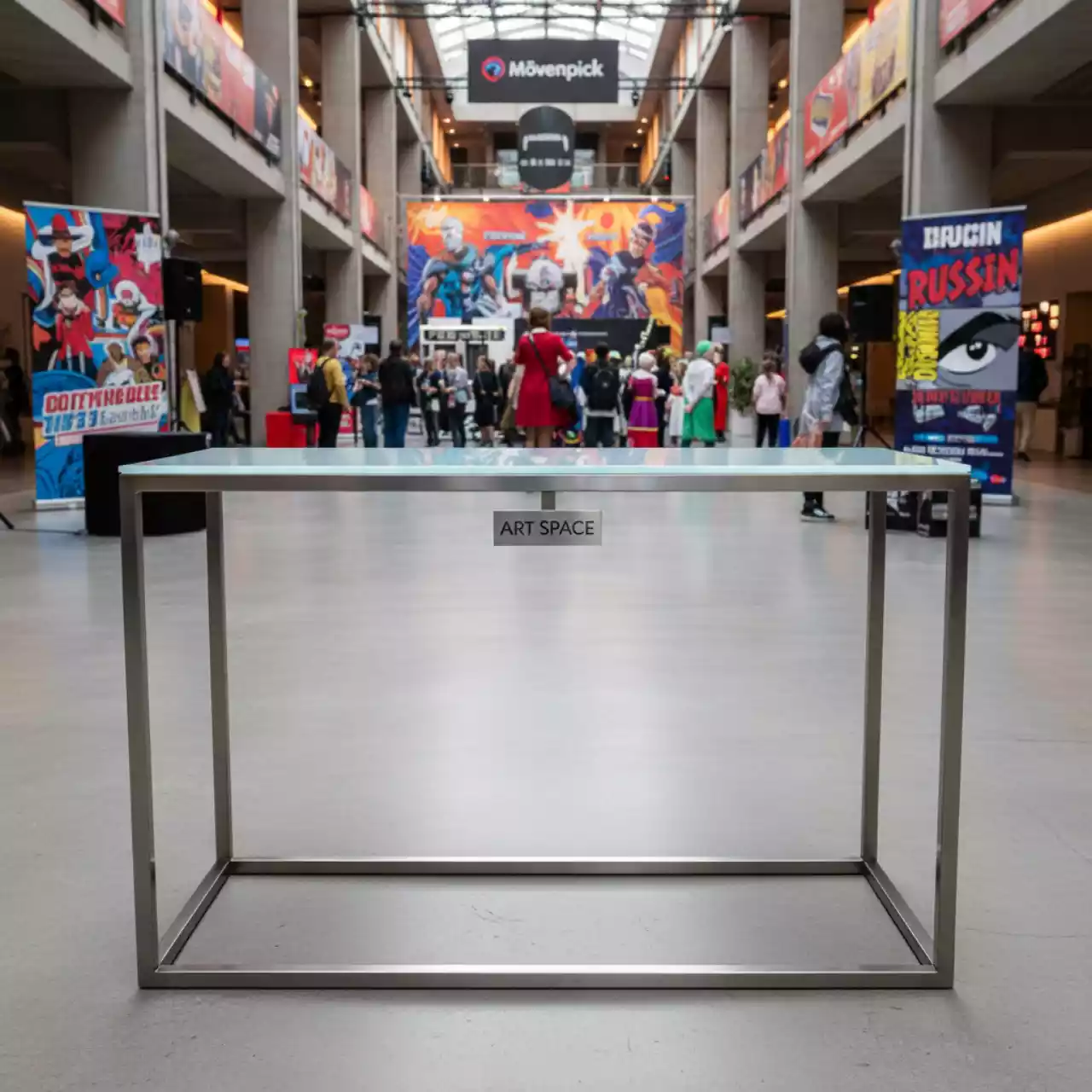 Аренда Консоль White glass в Mövenpick Hotel — ART SPACE