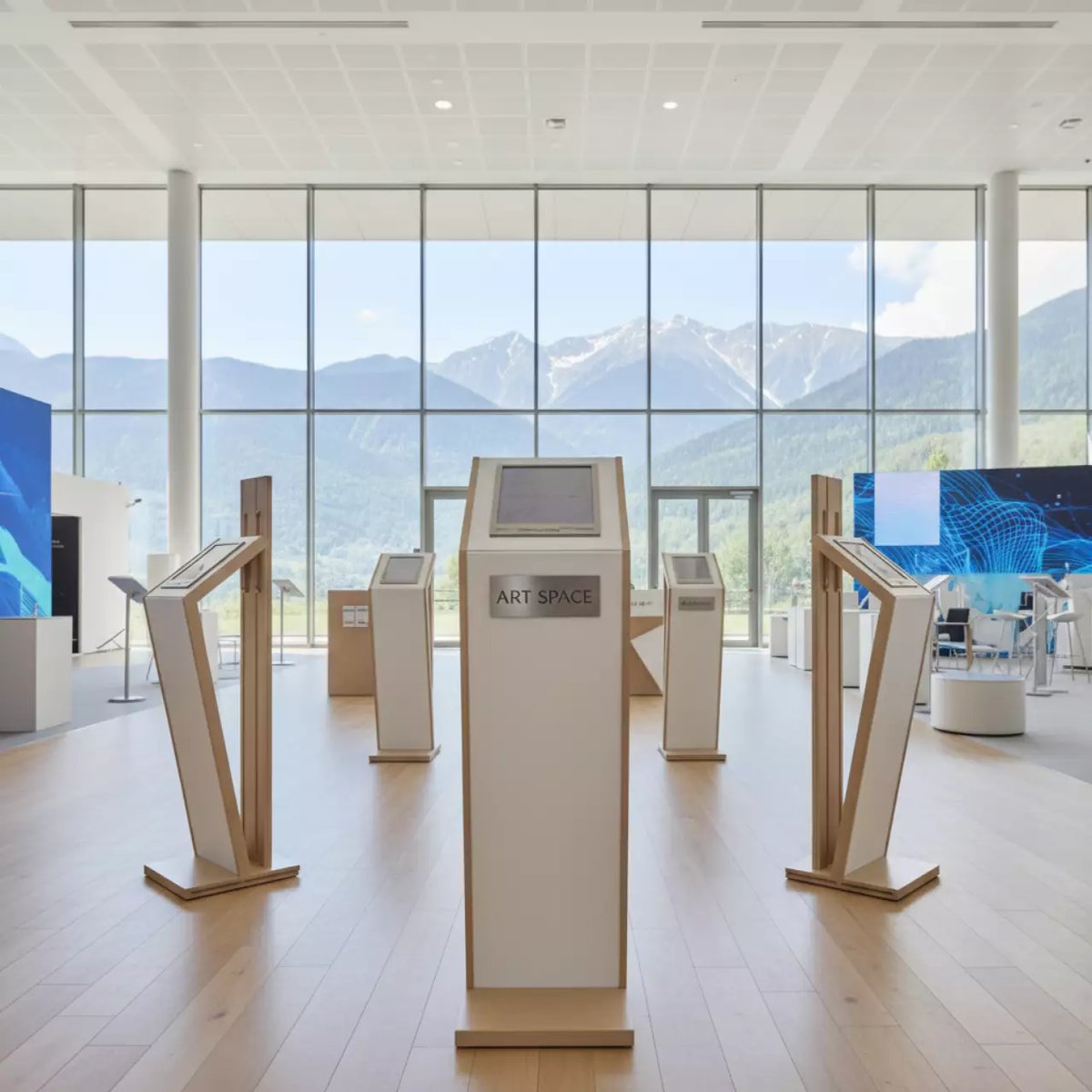 Аренда Конструкций выставочных фолд ап альбомных на курорте «Газпром» (Альпика) — ART SPACE