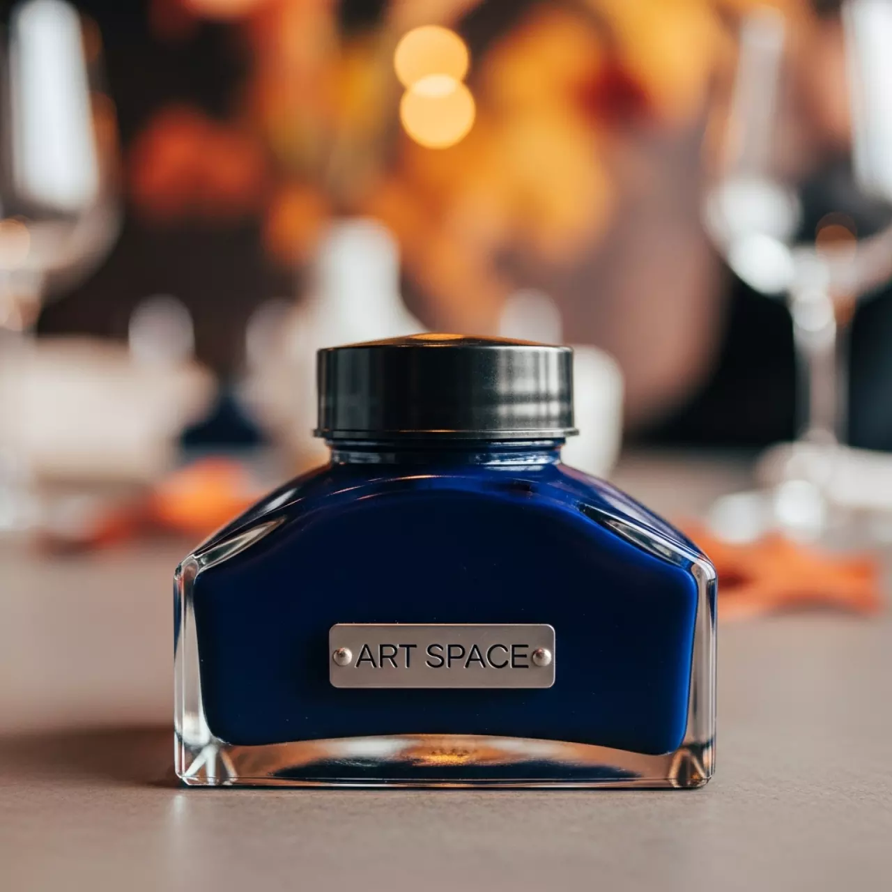 Аренда Контейнер с голубыми чернилами Epson L7160 L7180 C13T00R240 в ресторане «Магеллан» — ART SPACE